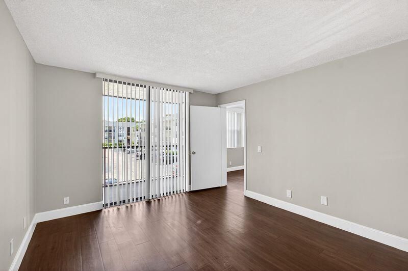 728 Executive Center Drive, Unit 29, West Palm Beach, FL 33401 Photo