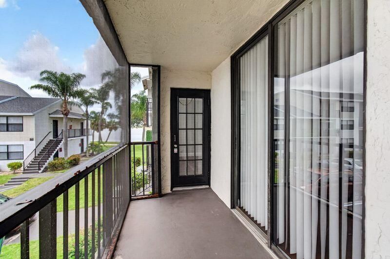 728 Executive Center Drive, Unit 29, West Palm Beach, FL 33401 Photo