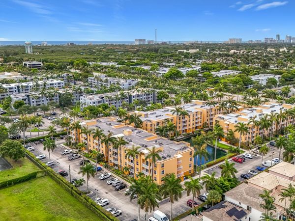 1341 SE 3rd Avenue, Unit 210, Dania Beach, FL 33004