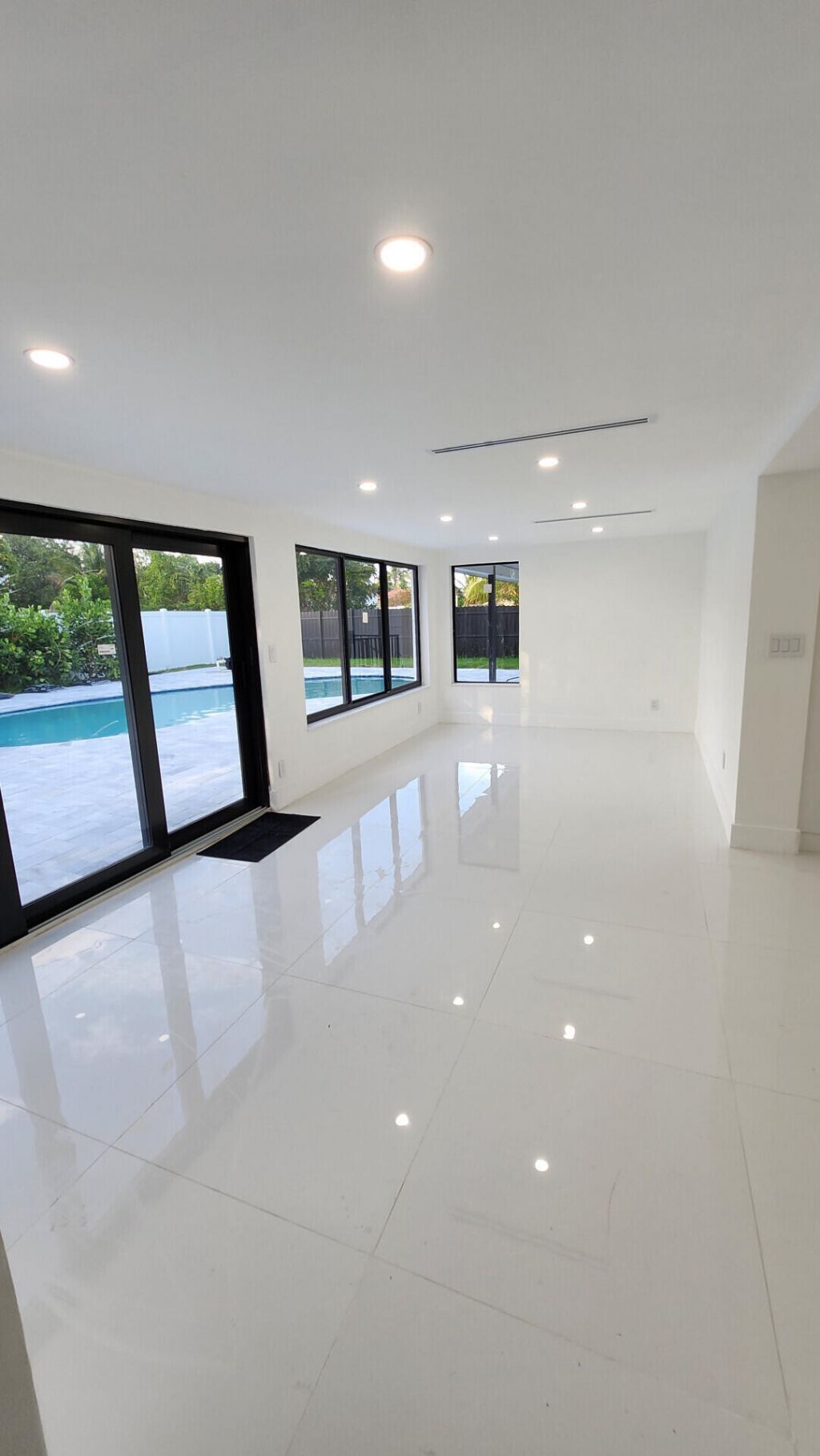 1275 NE 200th Terrace, Miami, FL 33179 Photo