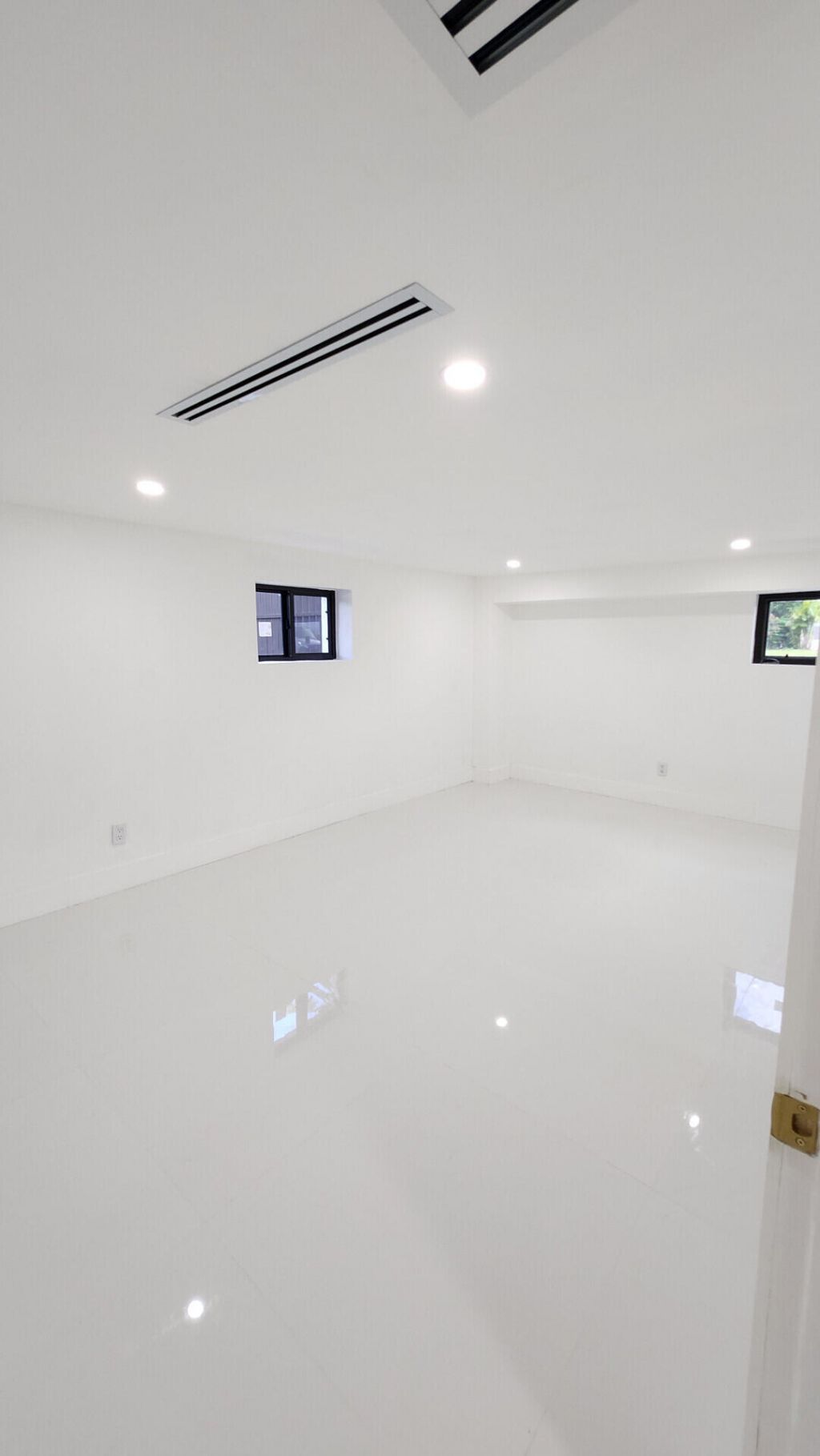 1275 NE 200th Terrace, Miami, FL 33179 Photo