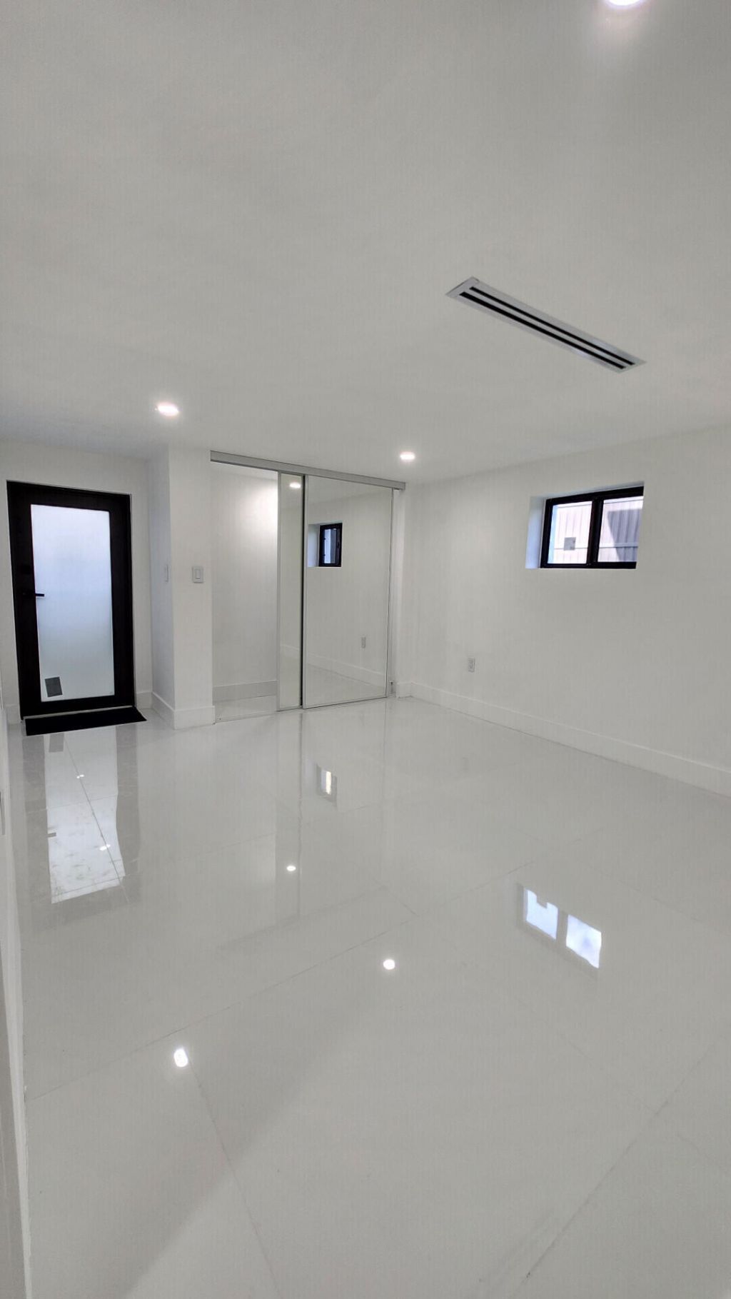 1275 NE 200th Terrace, Miami, FL 33179 Photo