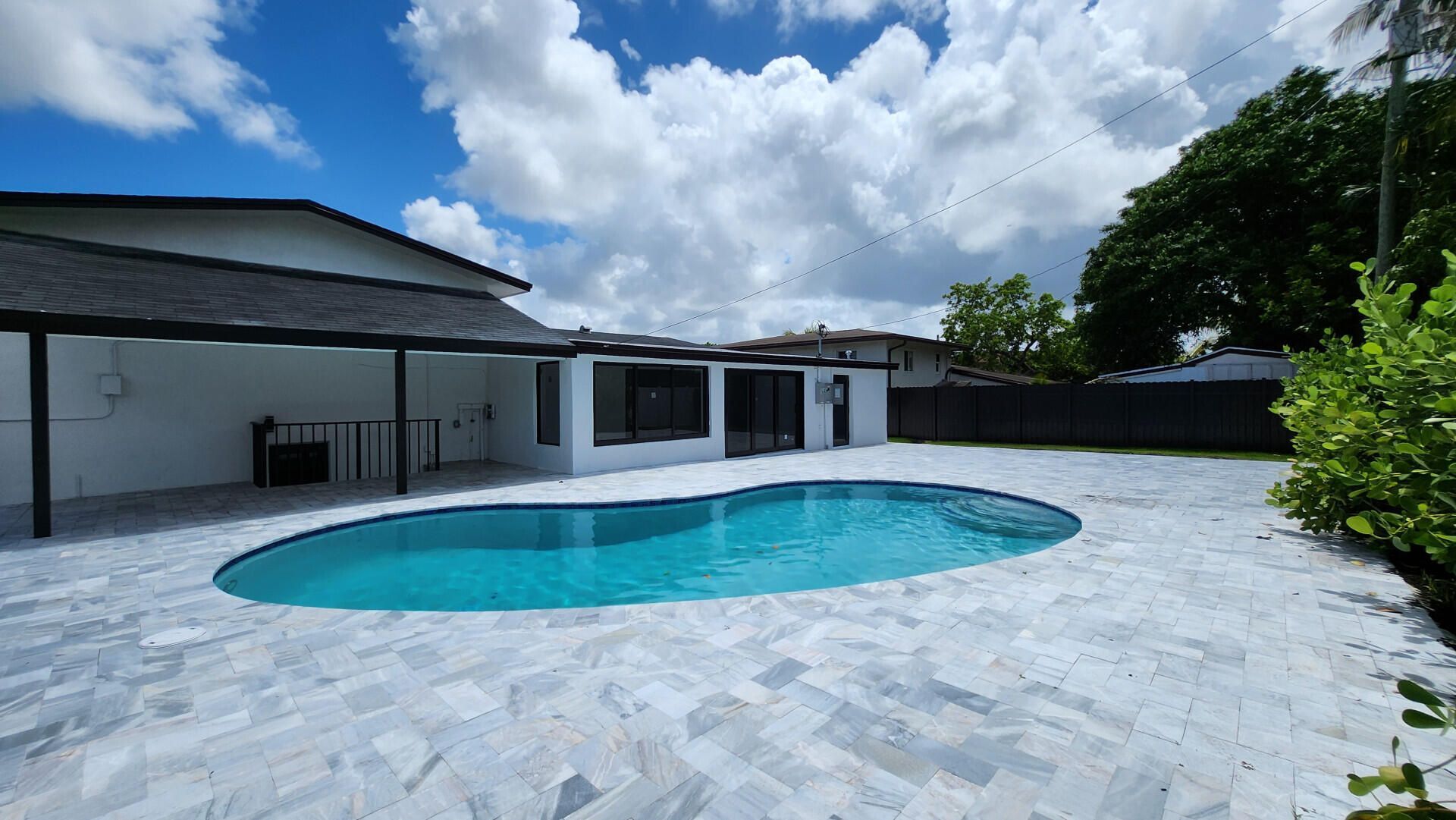 1275 NE 200th Terrace, Miami, FL 33179 Photo