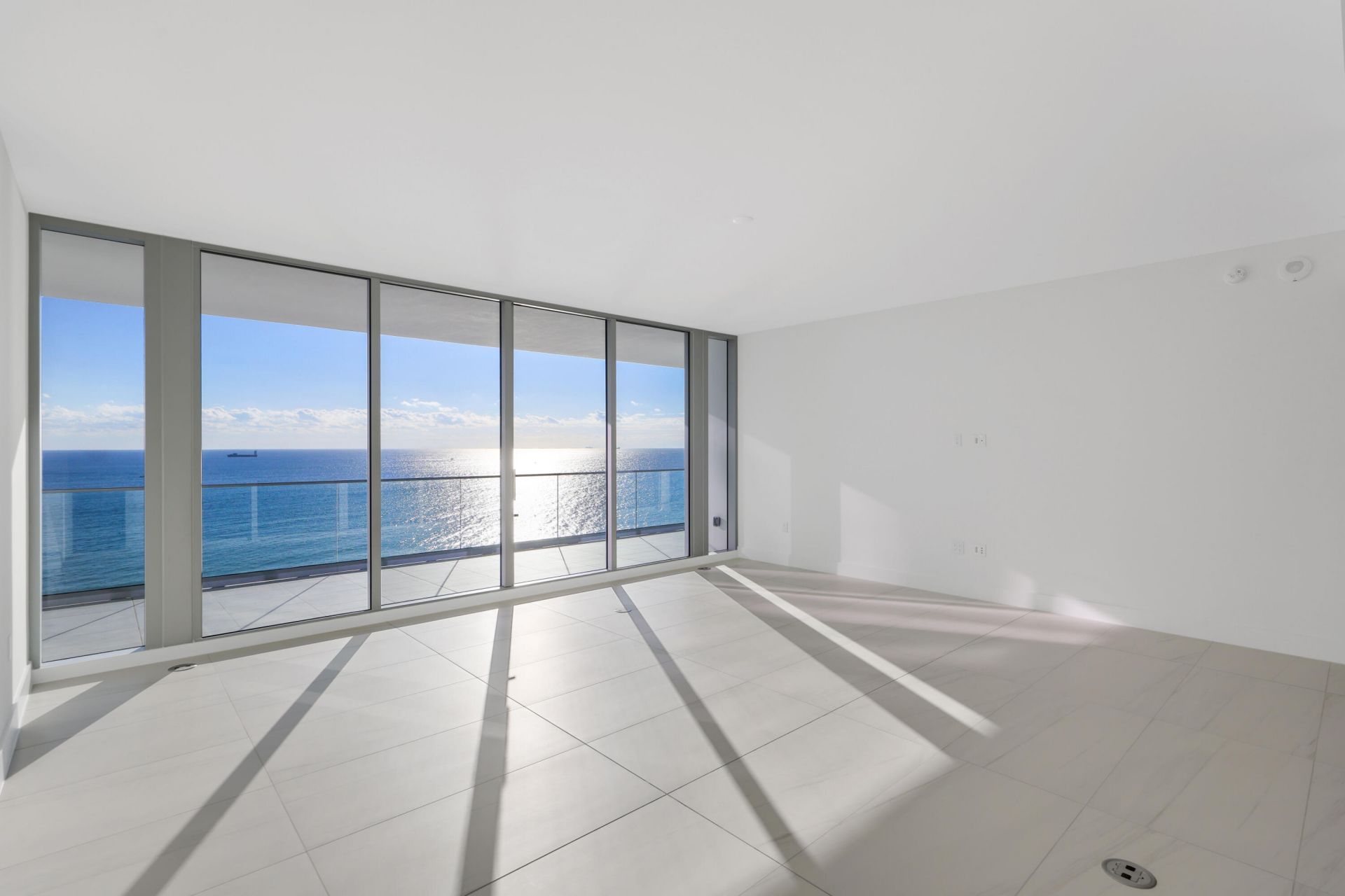 153 N Seabreeze Boulevard, Unit 1001, Fort Lauderdale, FL 33304 Photo