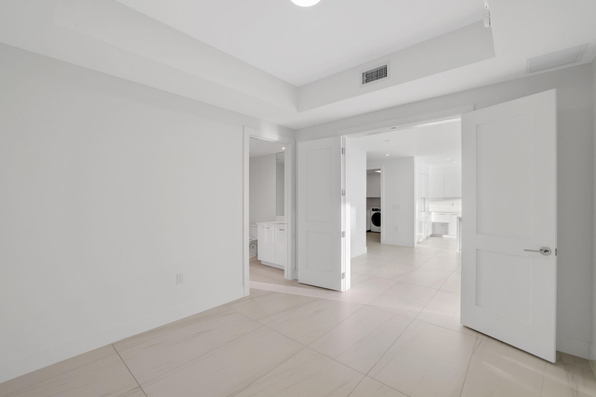 153 N Seabreeze Boulevard, Unit 1001, Fort Lauderdale, FL 33304 Photo