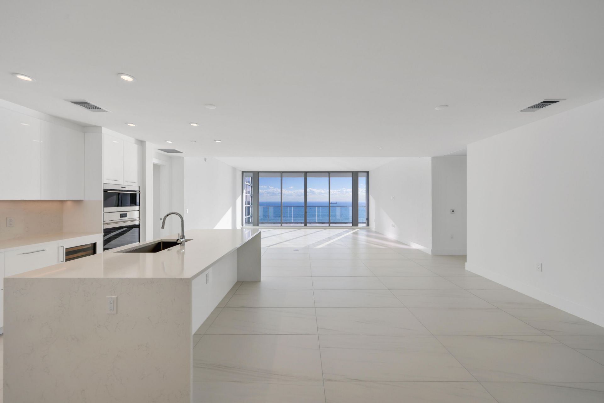 153 N Seabreeze Boulevard, Unit 1001, Fort Lauderdale, FL 33304 Photo