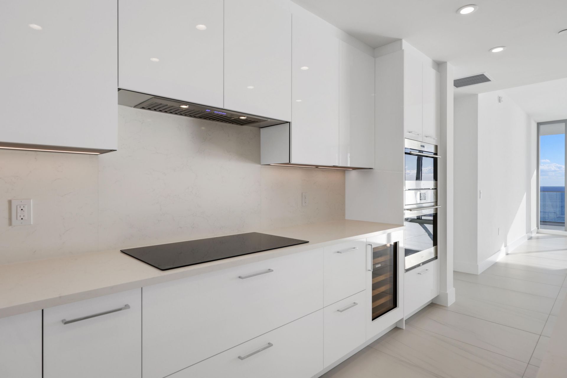 153 N Seabreeze Boulevard, Unit 1001, Fort Lauderdale, FL 33304 Photo
