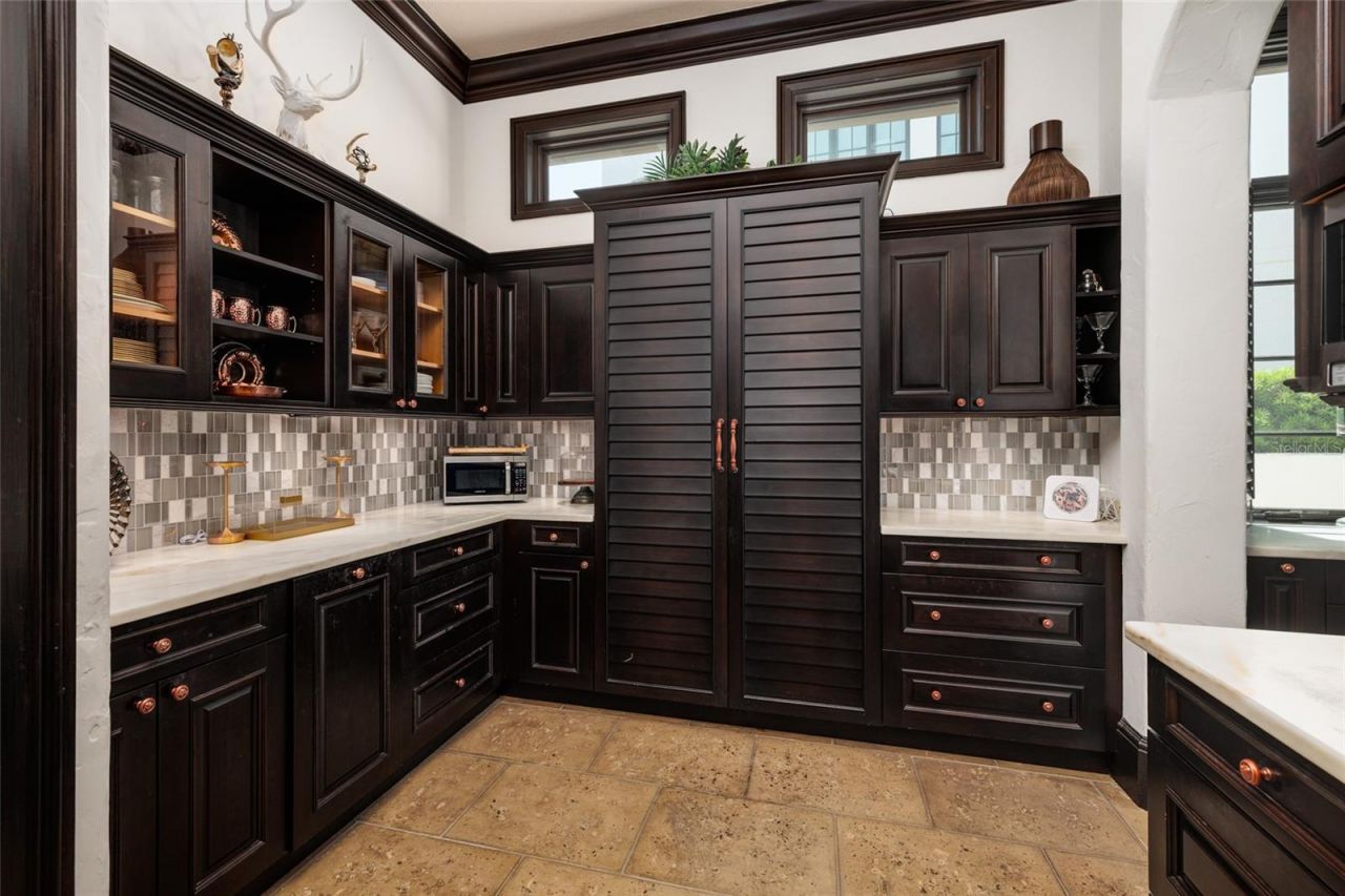 200 Brightwaters Boulevard Ne, Saint Petersburg, FL 33704 Photo