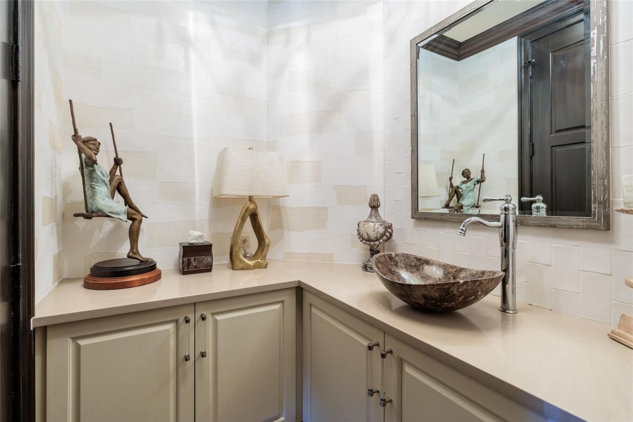 200 Brightwaters Boulevard Ne, Saint Petersburg, FL 33704 Photo