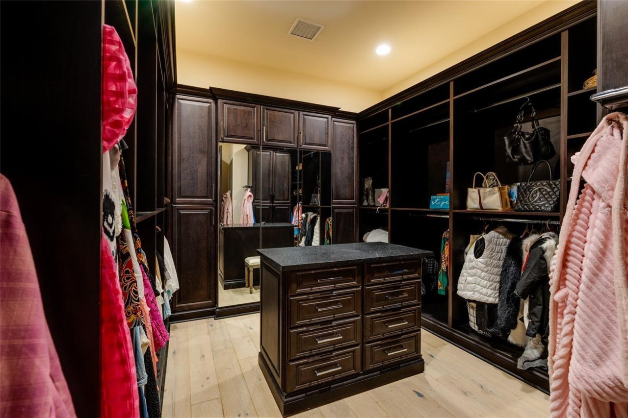 200 Brightwaters Boulevard Ne, Saint Petersburg, FL 33704 Photo