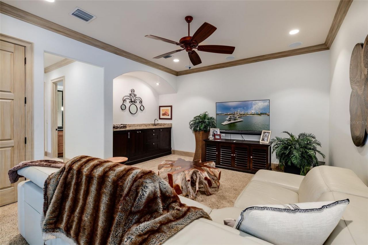 200 Brightwaters Boulevard Ne, Saint Petersburg, FL 33704 Photo