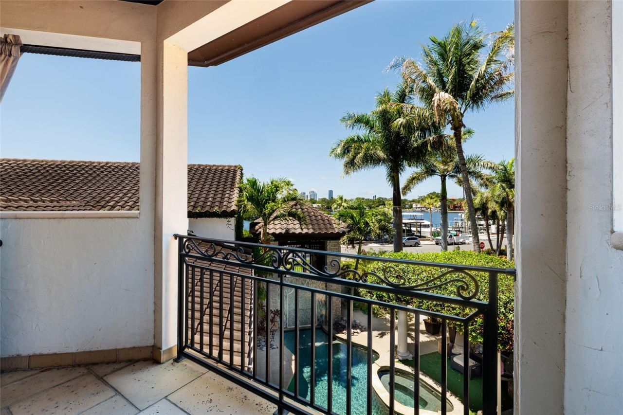 200 Brightwaters Boulevard Ne, Saint Petersburg, FL 33704 Photo