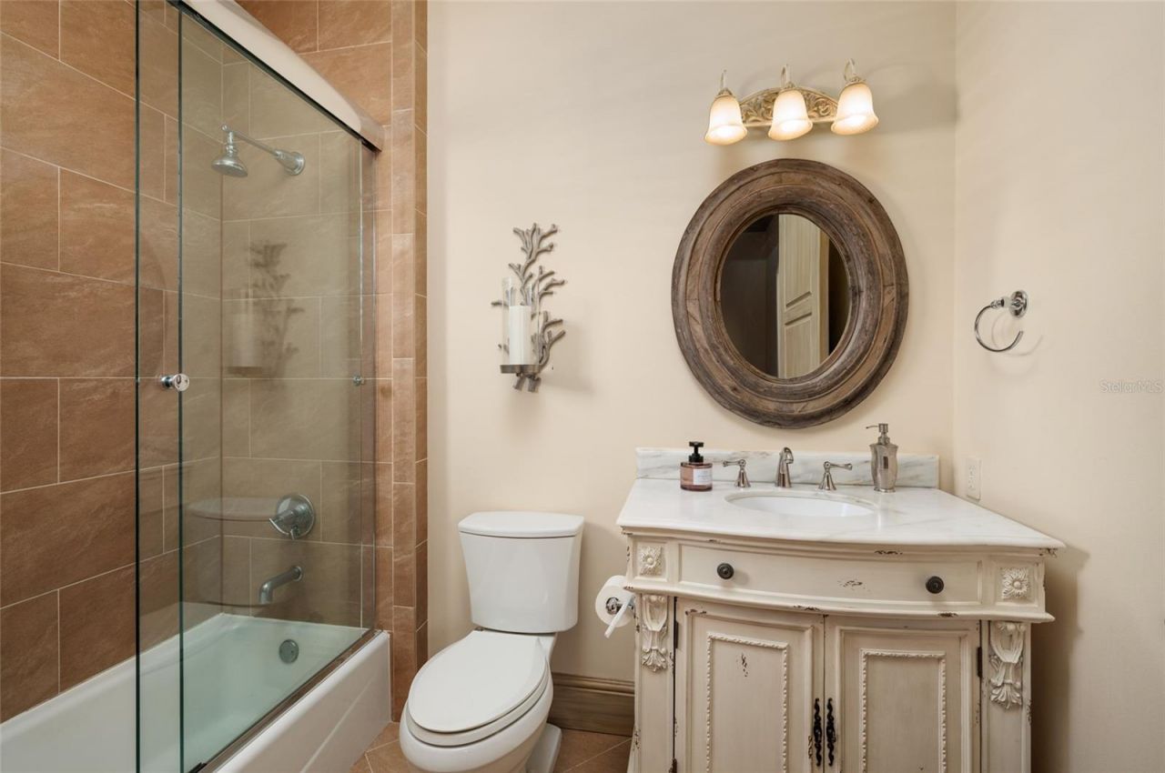 200 Brightwaters Boulevard Ne, Saint Petersburg, FL 33704 Photo