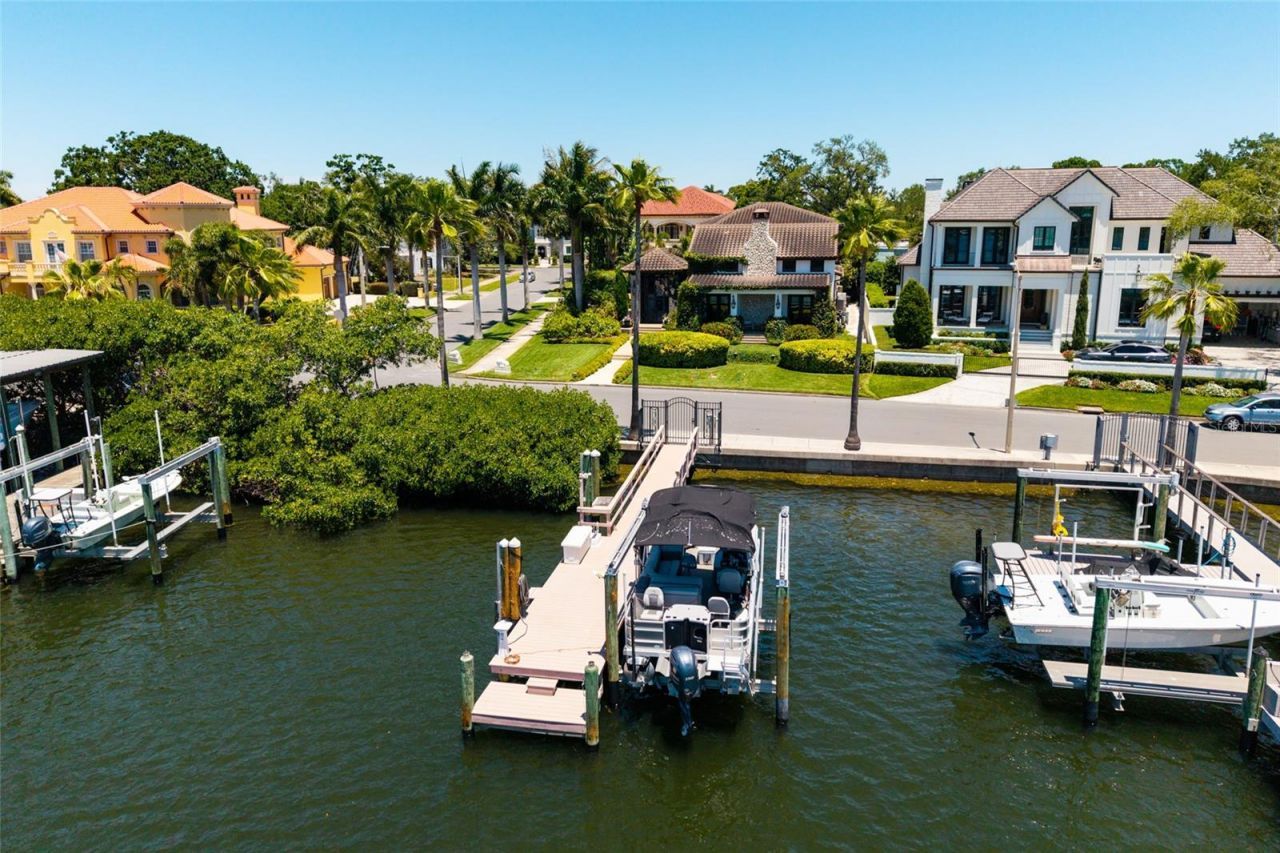 200 Brightwaters Boulevard Ne, Saint Petersburg, FL 33704 Photo