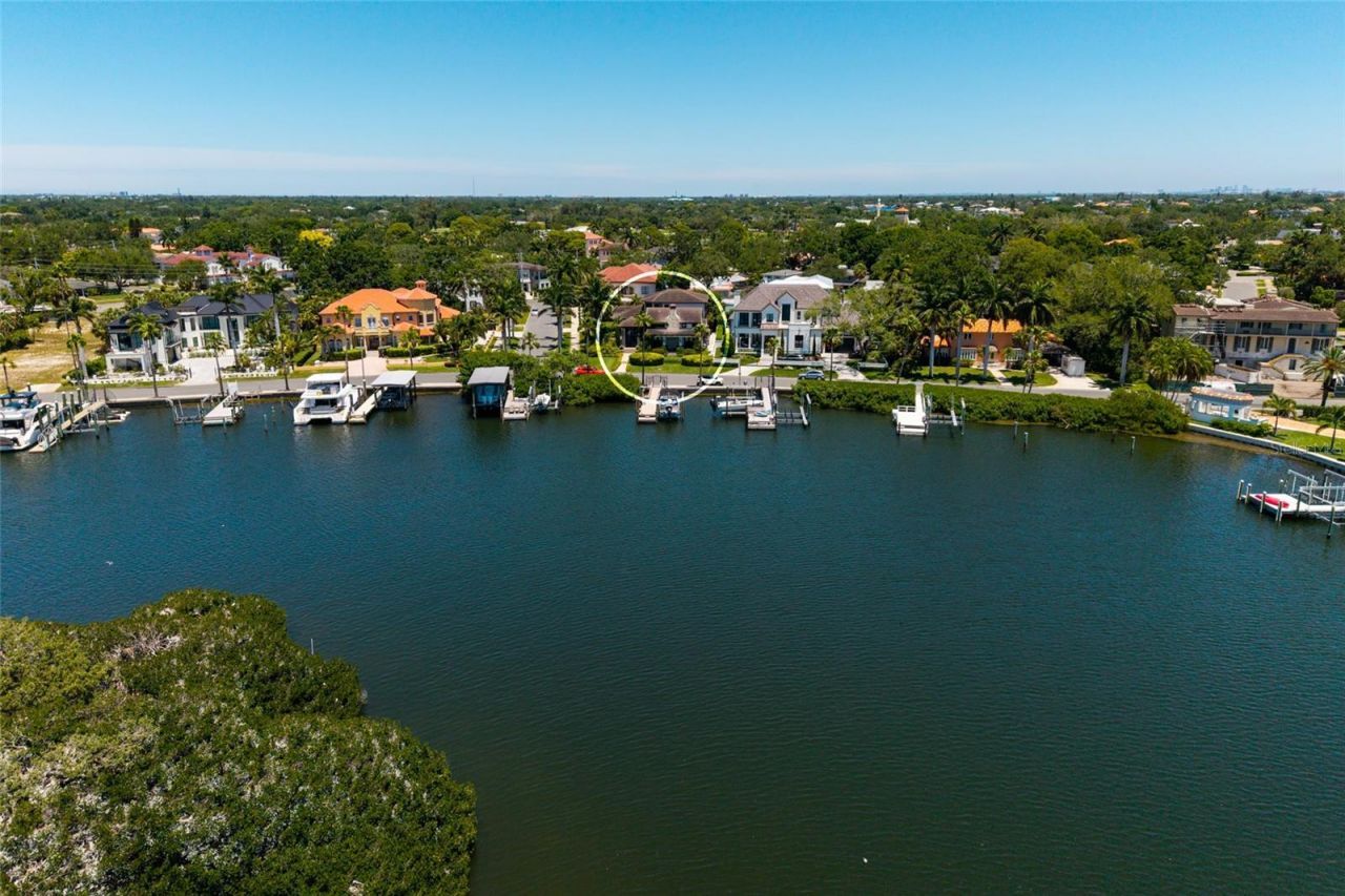 200 Brightwaters Boulevard Ne, Saint Petersburg, FL 33704 Photo