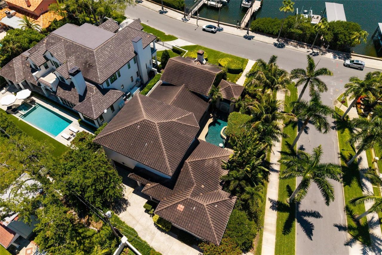 200 Brightwaters Boulevard Ne, Saint Petersburg, FL 33704 Photo