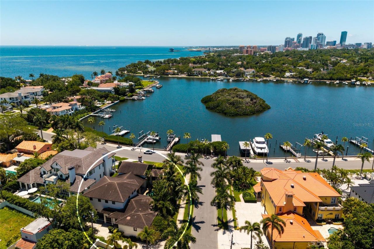 200 Brightwaters Boulevard Ne, Saint Petersburg, FL 33704 Photo