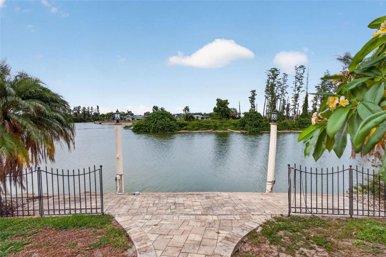 1411 Jacobson Circle , Sun City Center, FL 33573 Main Photo