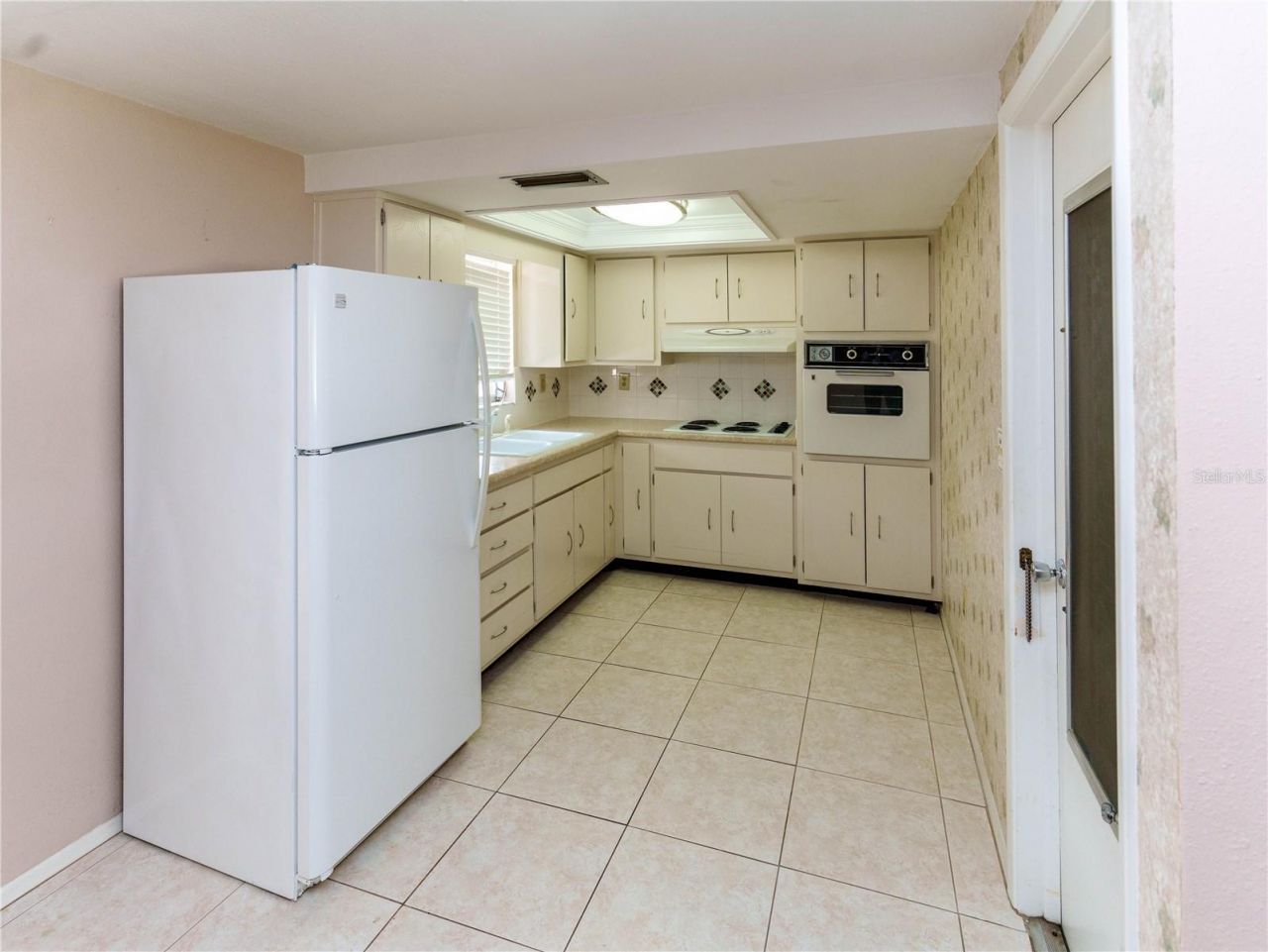 7024 Mayfield Drive, Port Richey, FL 34668 Photo