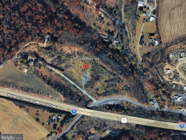 1751 HEFFNER ROAD , FOGELSVILLE, PA 18051