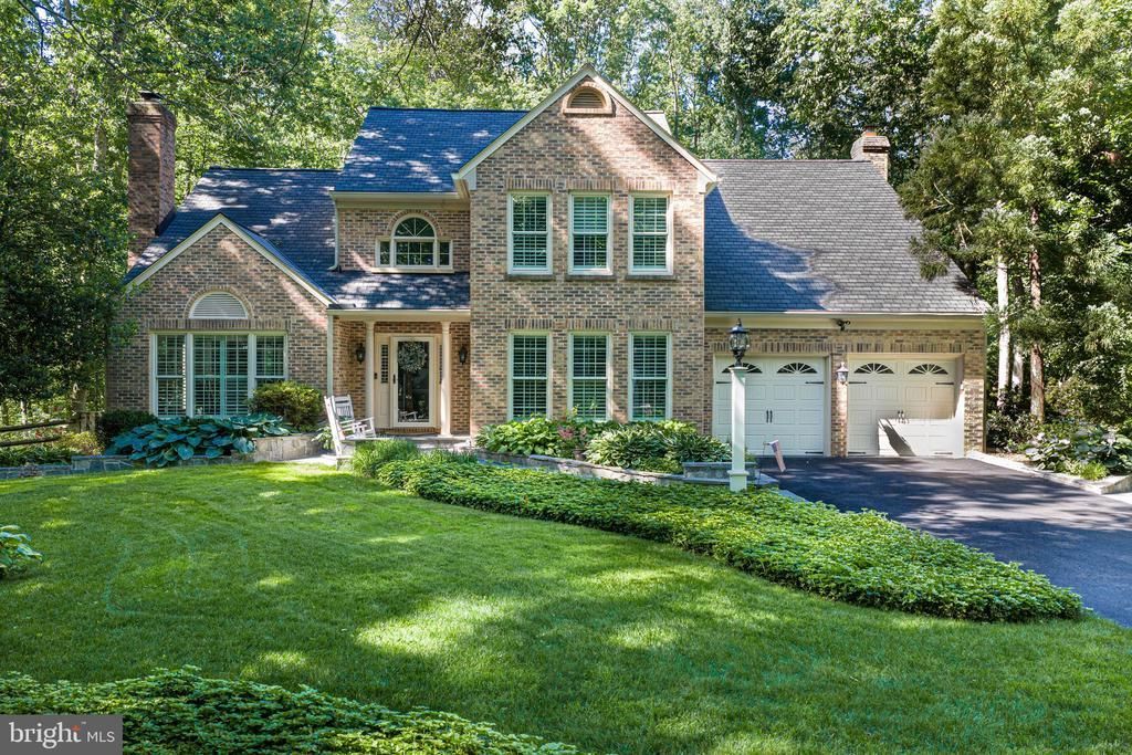 6811 BRIMSTONE LANE, FAIRFAX STATION, VA 22039