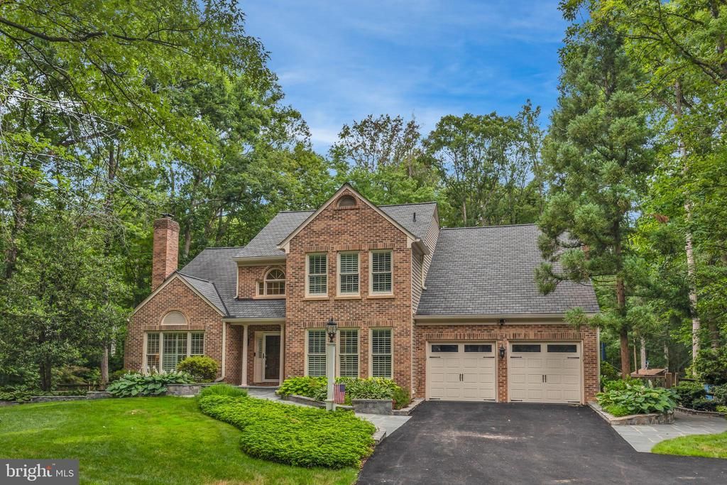 6811 BRIMSTONE LANE, FAIRFAX STATION, VA 22039