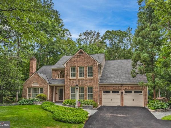 6811 BRIMSTONE LANE, FAIRFAX STATION, VA 22039