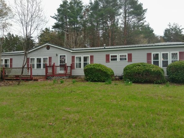 2127 S 29 Road, Cadillac, MI 49601