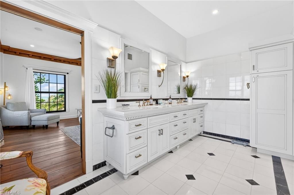 17201 Captiva Dr, Captiva, FL 33924 Photo