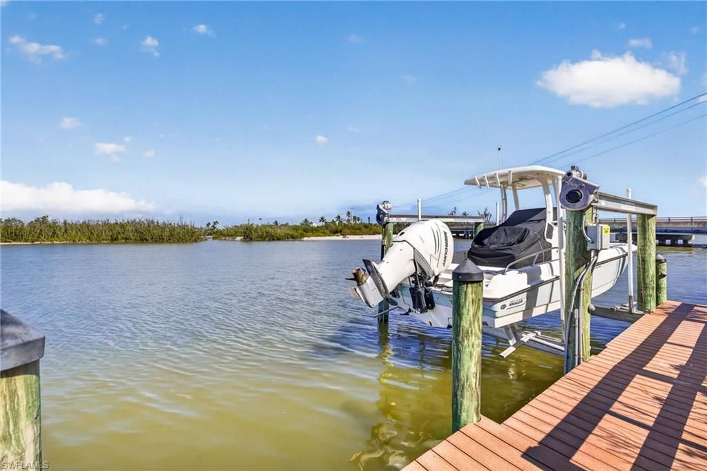 17201 Captiva Dr , Captiva, FL 33924 Photo