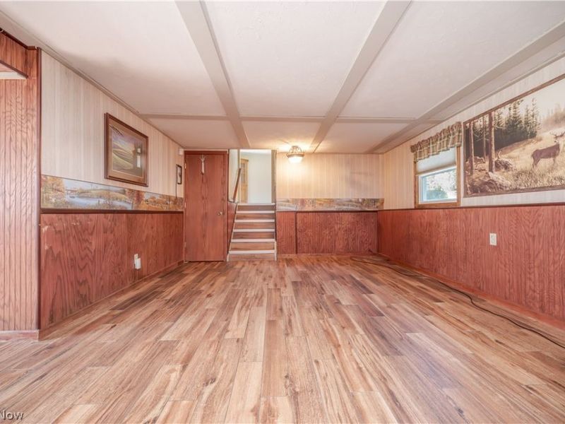 814 Illinois Avenue, Mc Donald, OH 44437 Photo 19