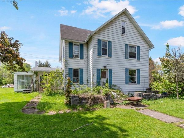 237 Parker St , Parker, PA 16022