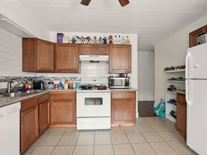 445-447 Thurman Avenue , Columbus, OH 43206 Photo 11
