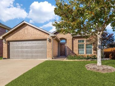 4308 Sweet Clover Lane, Fort Worth, TX 76036