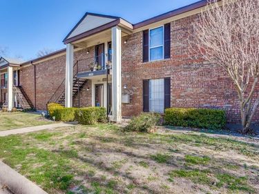 4022 Ridglea Country Club Drive, Unit 608, Fort Worth, TX 76126