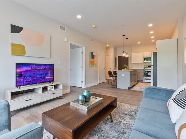 279 Willard, Unit 204, Quincy, MA 02169