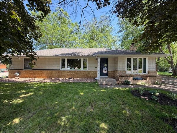 8243 Thomas Avenue, Minneapolis, MN 55431
