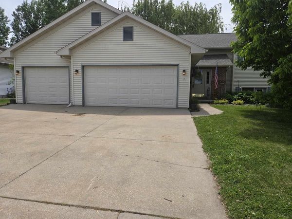 45 JACOB AVENUE, Oshkosh, WI 54902