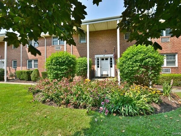 295 Merrick Road , Unit 4A, Amityville, NY 11701