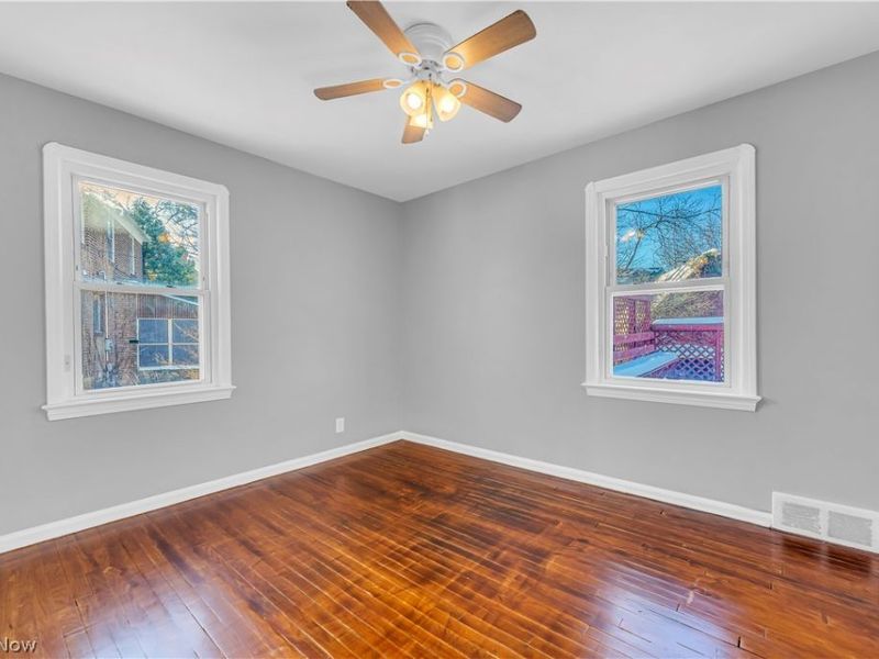 5876 Wickfield Drive, Parma Heights, OH 44130 Photo 13