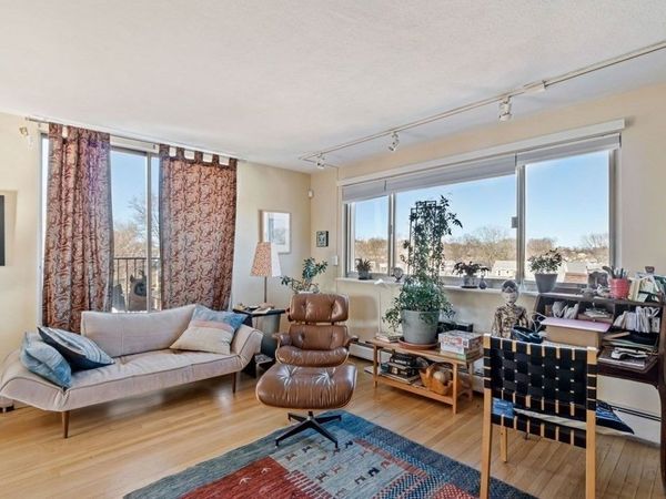 76 Garfield Street, Unit 9, Cambridge, MA 02138