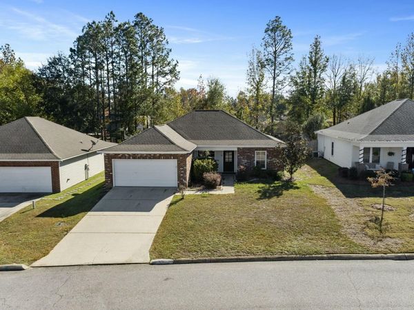 10 Clear Springs Ct., Hattiesburg, MS 39402