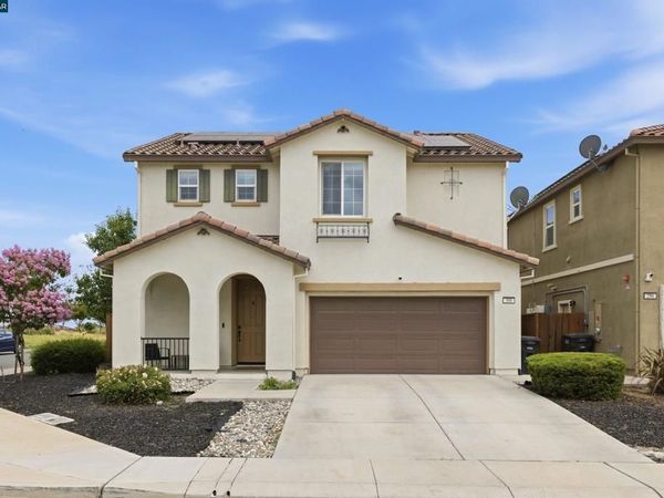 300 Coolcrest Dr, Oakley, CA 94561