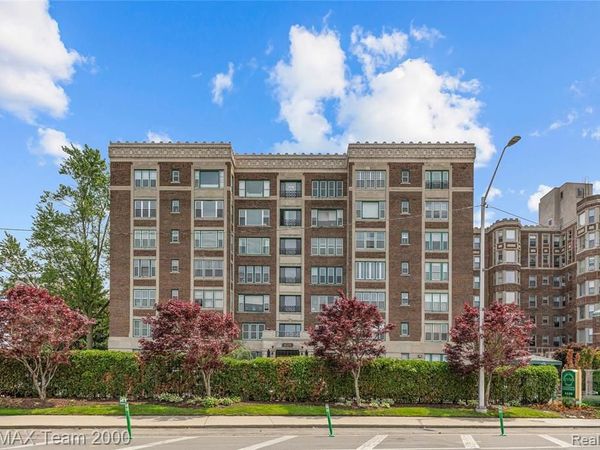 8120 E Jefferson Avenue, Detroit, MI 48214