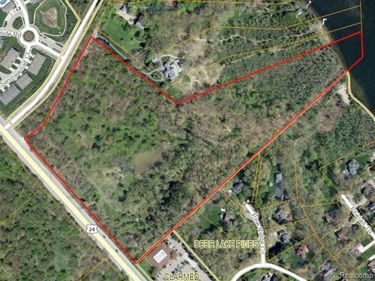 Vacant Dixie Highway , Independence Twp, MI 48346
