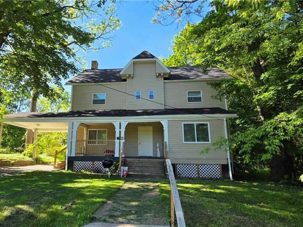 34 Illinois Avenue , Youngstown, OH 44505