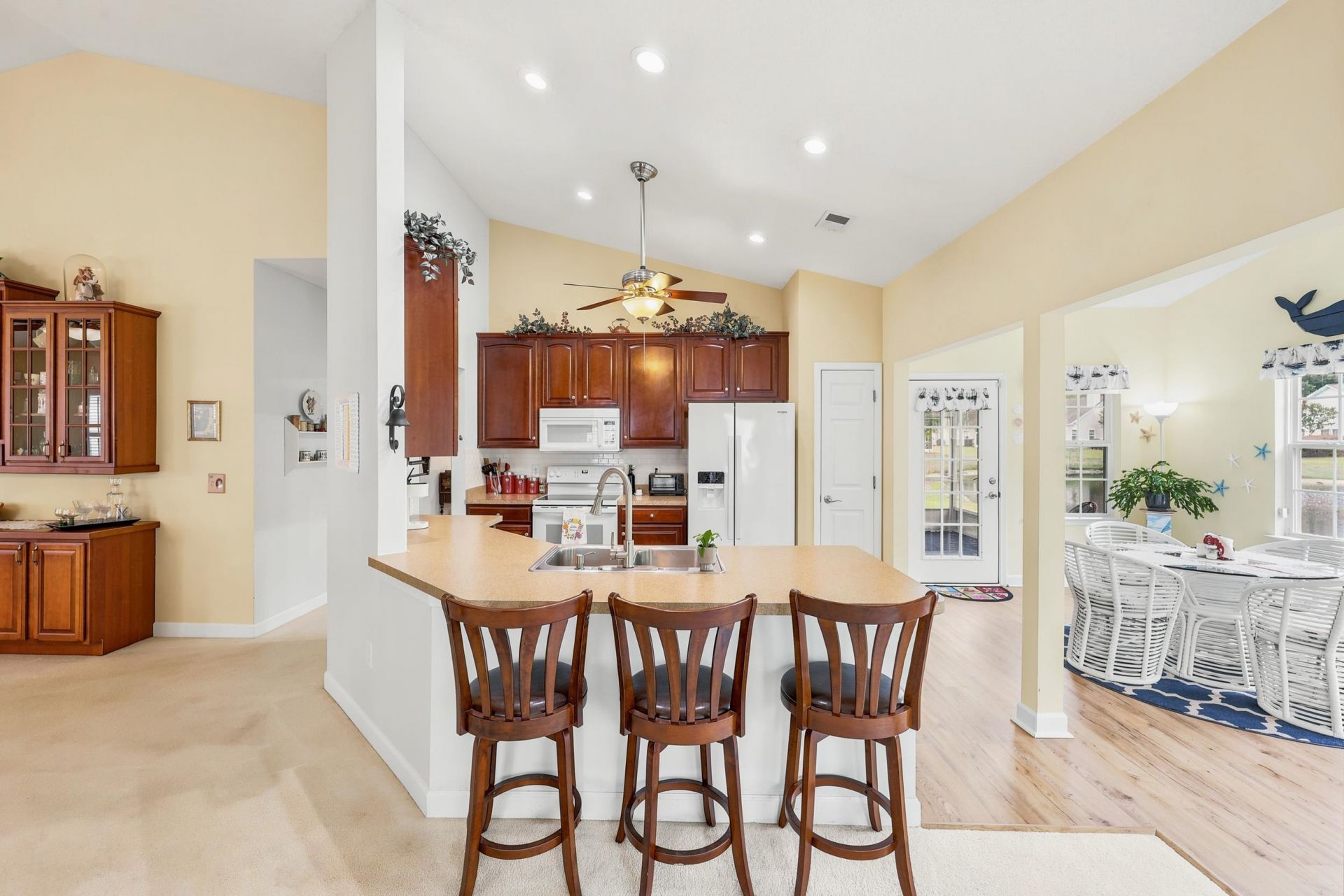 93 Hidden Oaks Ct.  Photo 7