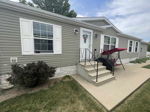 207 Fox Lane, BELVIDERE, IL 61008