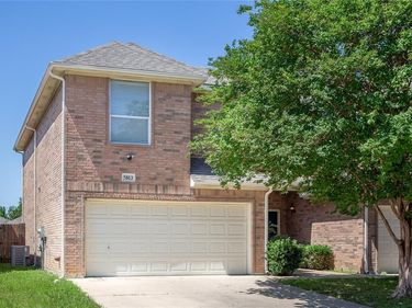 5813 Blackmon Court, Fort Worth, TX 76137