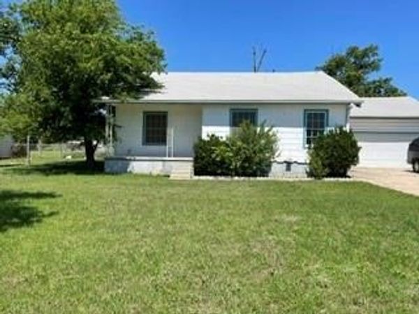 1009 Santa Clara Drive , Brownwood, TX 76801